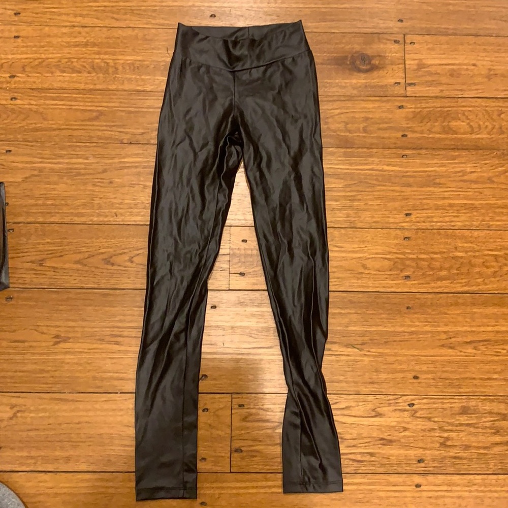 Women’s Black Faux Leather Leggings - size xs
